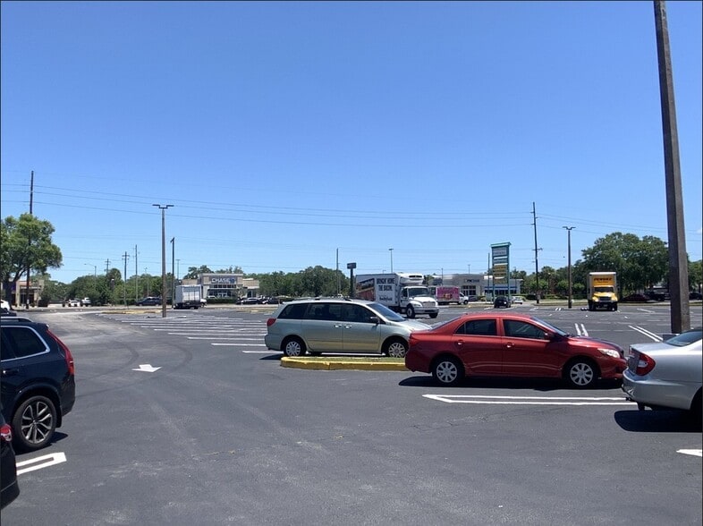 More Photos Of 7004 W Waters Ave, Tampa Storefront For Lease