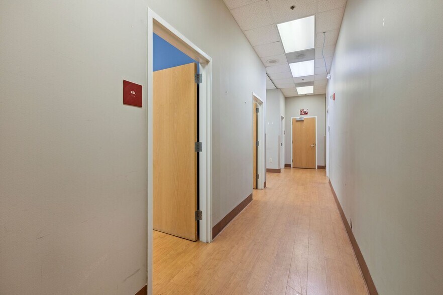 More Photos Of 1922 K M Wicker Memorial Dr, Sanford Medical For Lease