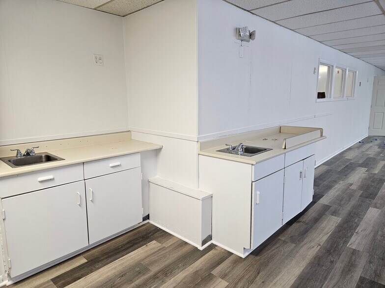 More Photos Of 14900 Cloverdale Rd, Dale City Daycare Center For Sale