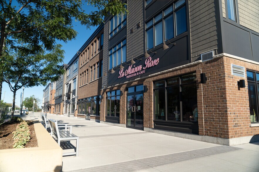 More Photos Of 13 Windward Dr, Grimsby Medical For Lease