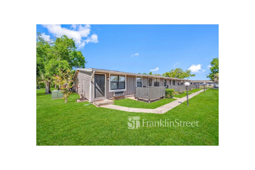 More Photos Of 18933 Quercus Dr, Hudson Apartments For Sale