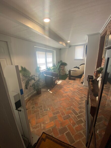 More Photos Of 120 N Main St, Englewood Loft Creative Space For Sale