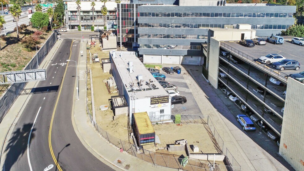 More Photos Of , Sherman Oaks General Retail For Sale