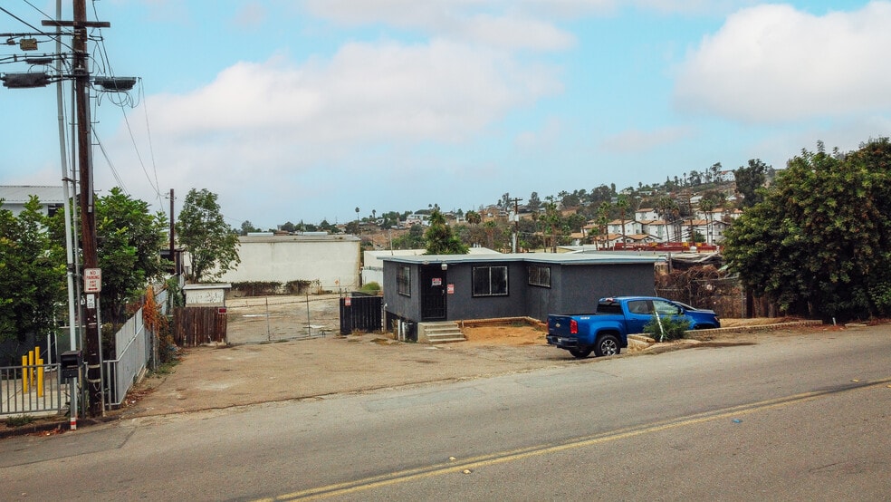 Primary Photo Of 1424 Presioca St, Spring Valley Contractor Storage Yard For Lease