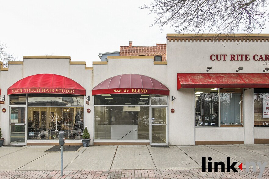 More Photos Of 209 Brook St, Scarsdale Storefront For Lease