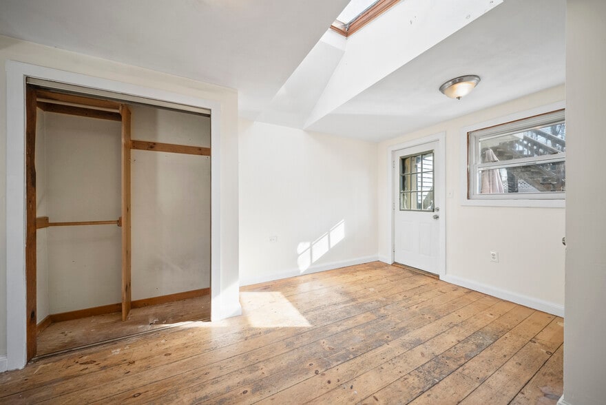 More Photos Of 605 Hall St, Manchester Multifamily For Sale