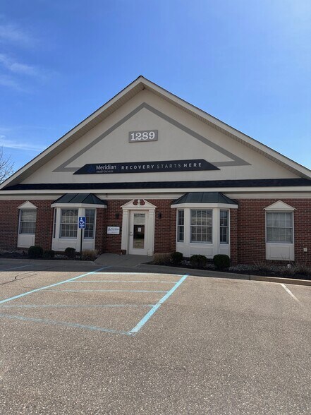 More Photos Of 1289 S Linden Rd, Flint Medical For Lease