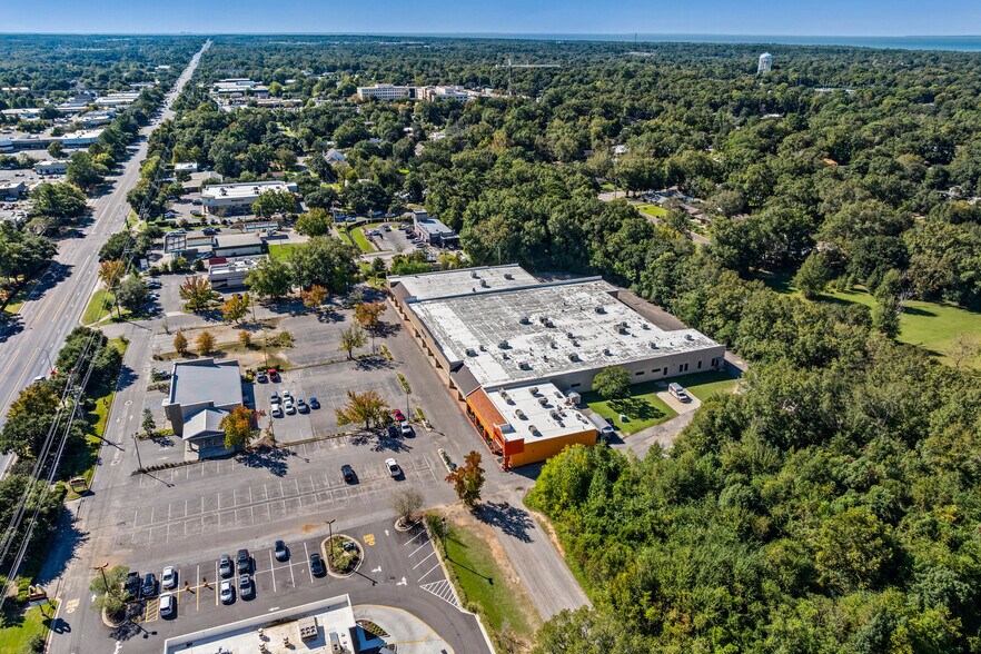 More Photos Of 90-104 Ecor Rouge Pl, Fairhope General Retail For Lease