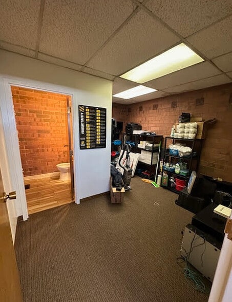 More Photos Of 1032 S Redwood Rd, Salt Lake City Unknown For Lease