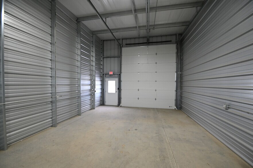 More Photos Of 4108 44th St N, Fargo Self Storage For Lease