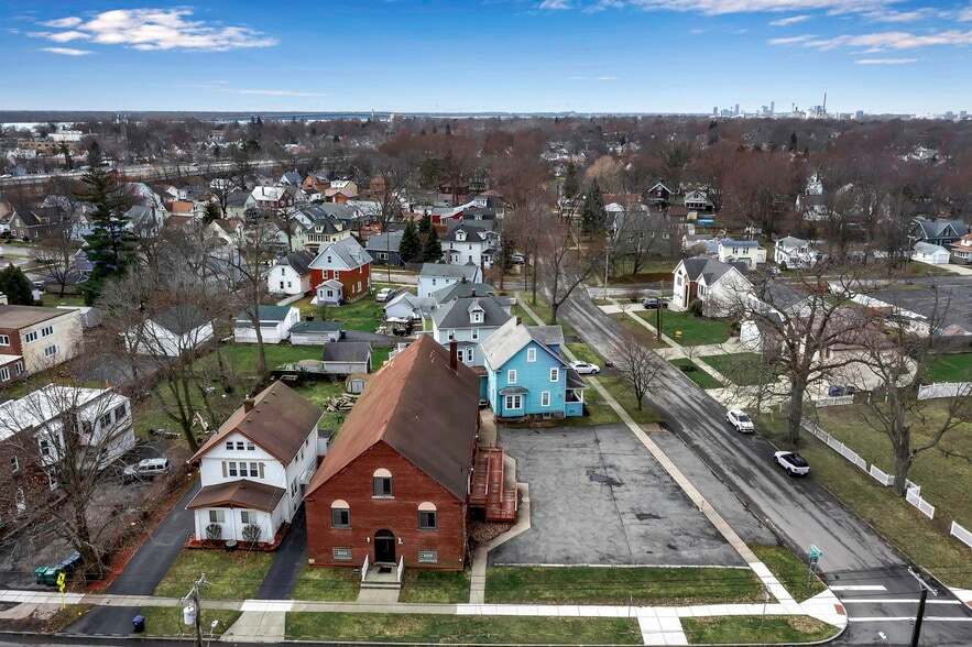 Primary Photo Of 646 Cayuga Dr, Niagara Falls Religious Facility For Sale