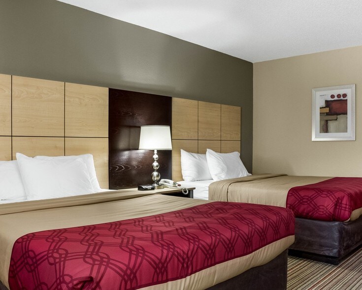 More Photos Of 900 N 43rd St, Grand Forks Hotel For Sale