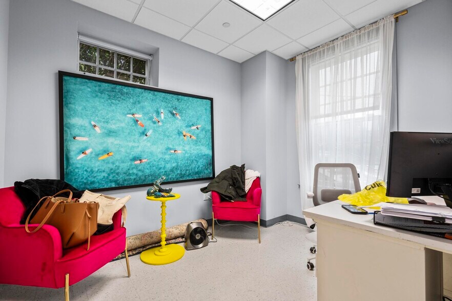 More Photos Of 745 Boston Post Rd, Darien Apartments For Sale