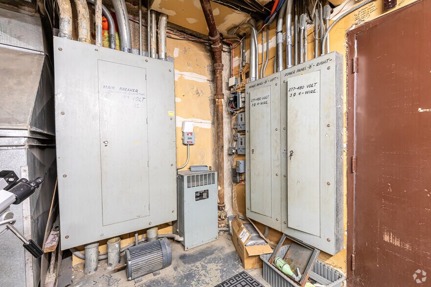 More Photos Of 125 Liberty St, Springfield Medical For Lease