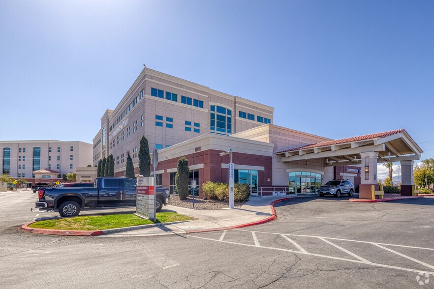Primary Photo Of 10001 S Eastern Ave, Henderson Medical For Lease