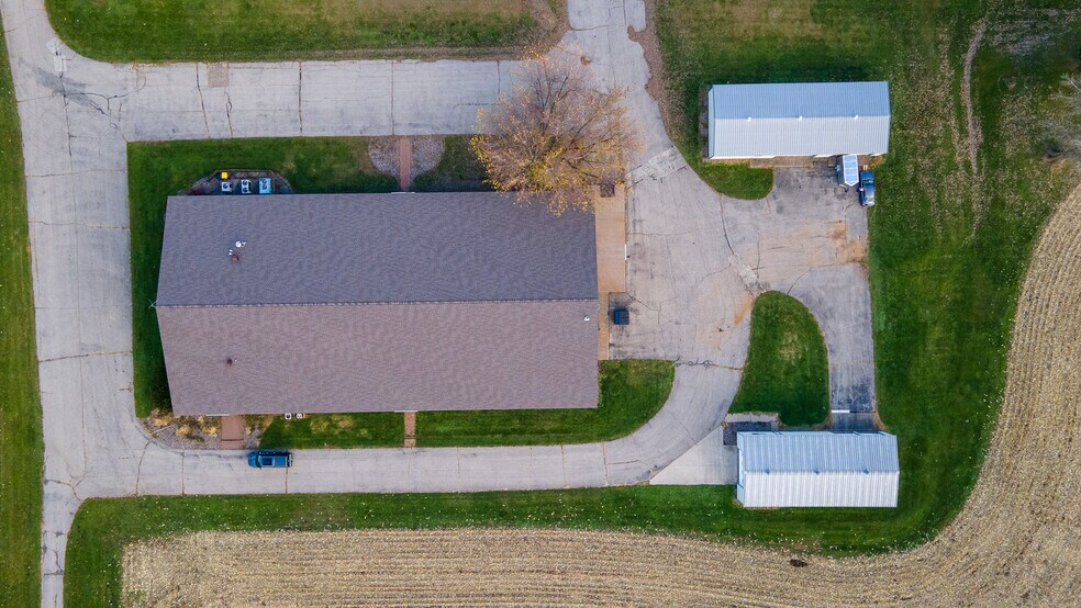 More Photos Of 16771 S 15th St, Galesville Warehouse For Sale