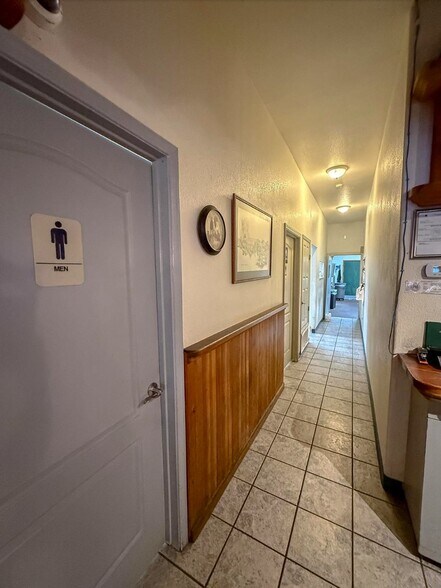 More Photos Of 2203 1st St, Alamogordo General Retail For Sale