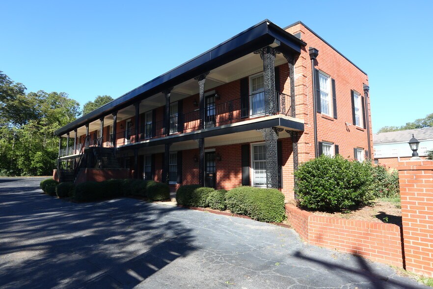 Primary Photo Of 1911 Barnwell St, Columbia Office Residential For Lease