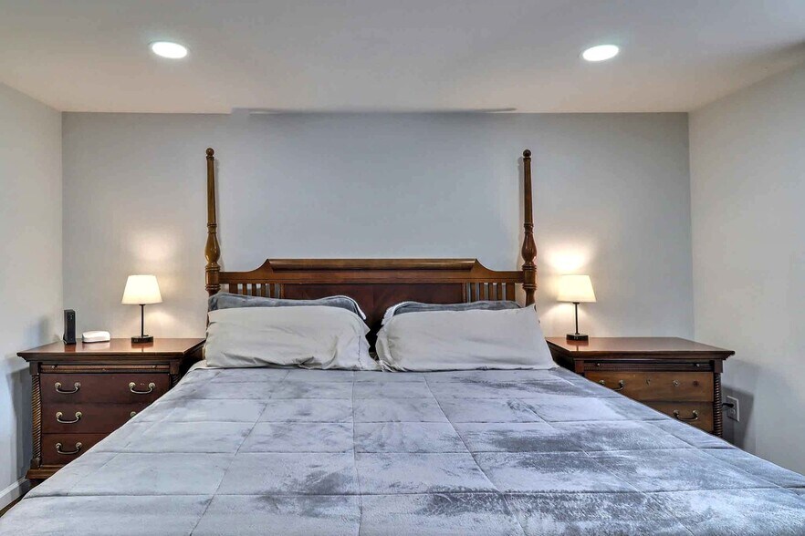 More Photos Of 3360 PA-940, Mount Pocono Specialty For Sale