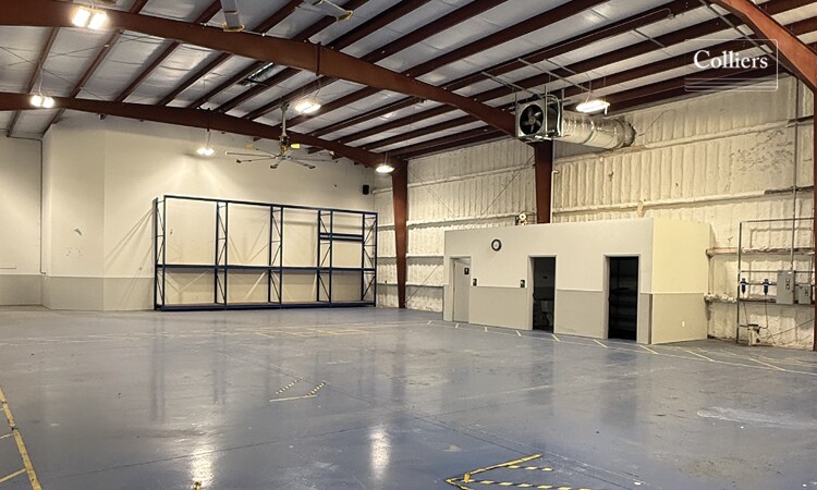 More Photos Of 5 Enterprise Ln, Hilton Head Island Warehouse For Lease