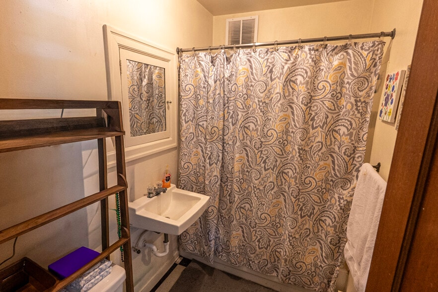 More Photos Of 1003 N 1st St, Renton Apartments For Sale