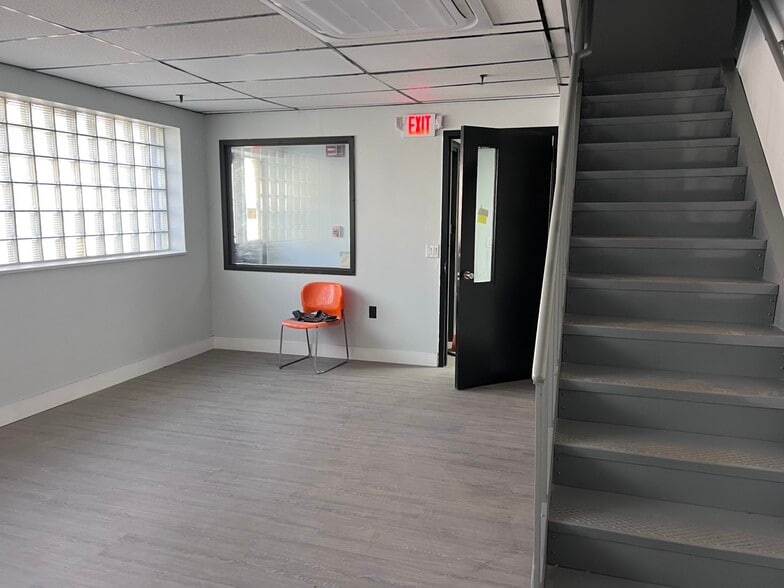 More Photos Of 23-53 Rome St, Newark Warehouse For Lease