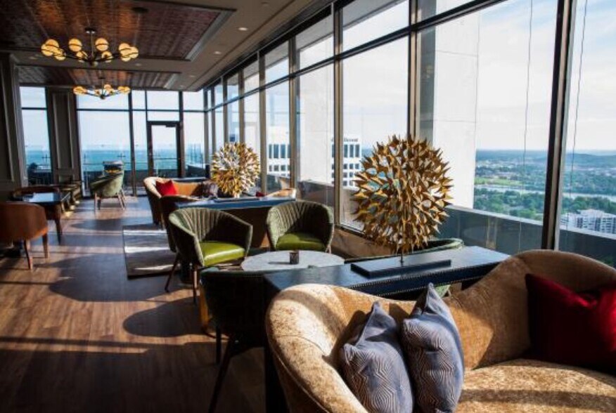 More Photos Of 15 W 6th St, Tulsa Office For Lease