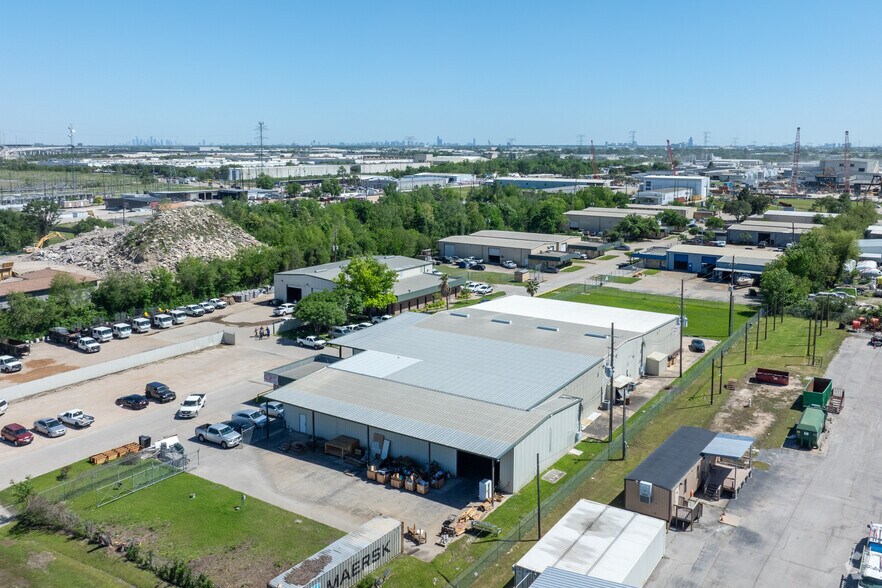 More Photos Of 11407 Charles Rd, Jersey Village Warehouse For Sale