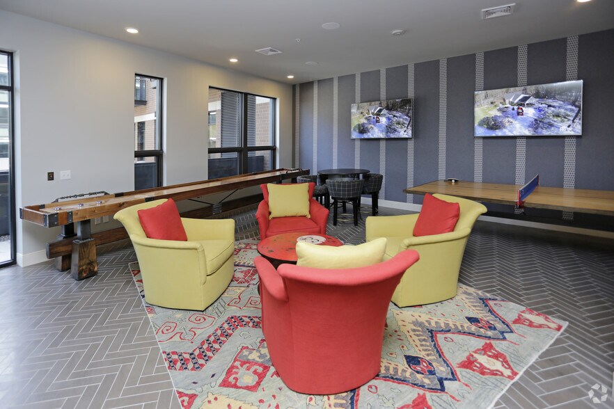 More Photos Of 323 State St, La Crosse Apartments For Sale