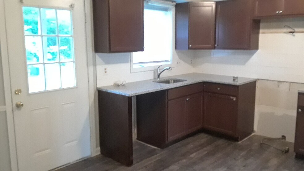 More Photos Of 323 S King Ave, Pine Mountain Apartments For Sale