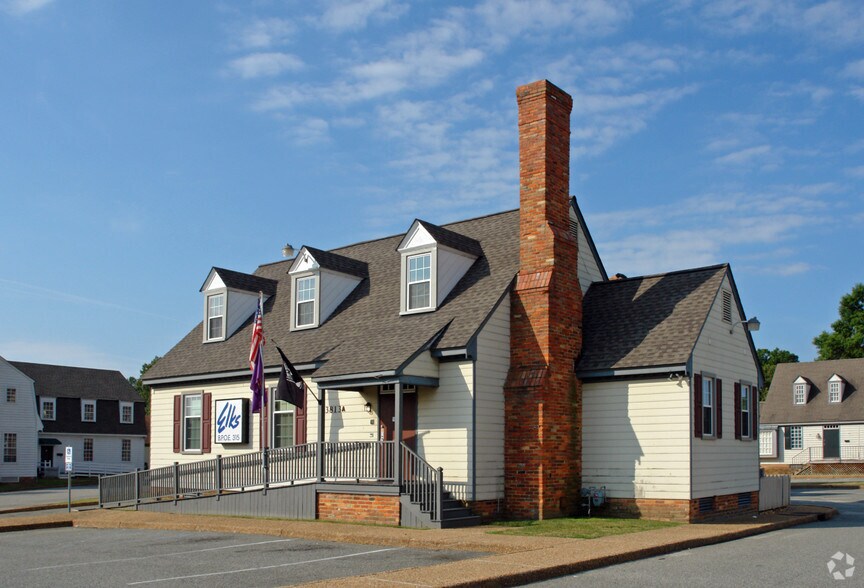 More Photos Of 13811 Warwick Blvd, Newport News Unknown For Lease