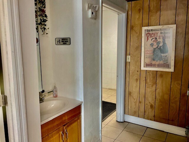 More Photos Of 245 N Banana River Dr, Merritt Island Convenience Store For Sale