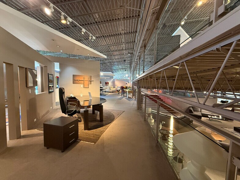 More Photos Of 8330 S Colorado Blvd, Littleton Freestanding For Sale