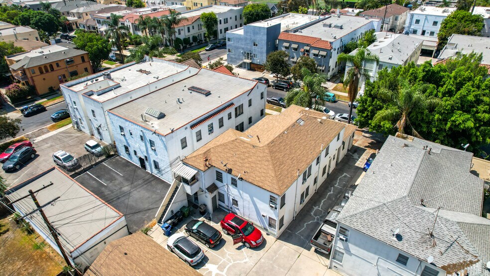 More Photos Of 610 N Spaulding Ave, Los Angeles Apartments For Sale
