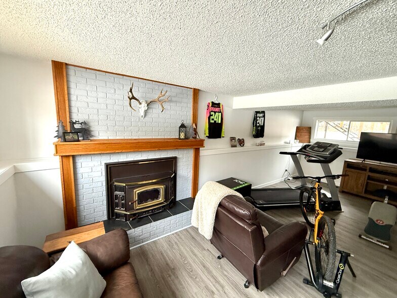 More Photos Of 28045 Township Road 384, Red Deer County Industrial For Sale