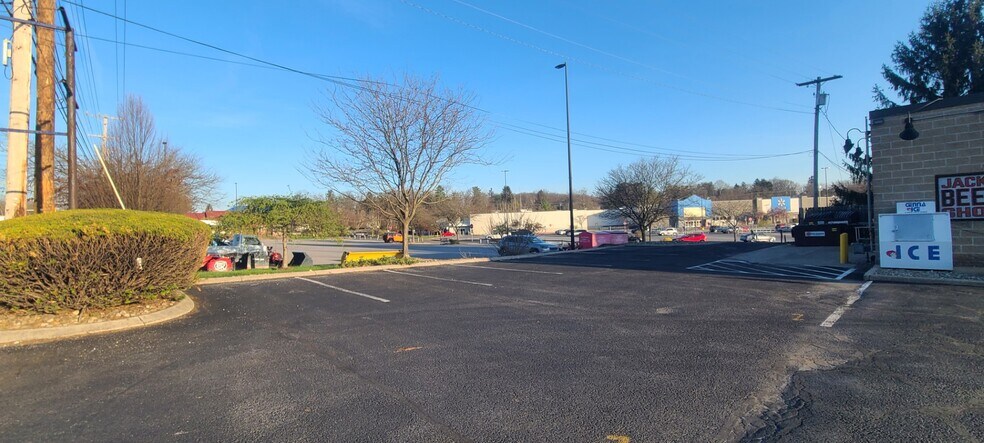 More Photos Of 1669 N Atherton St, State College Freestanding For Lease