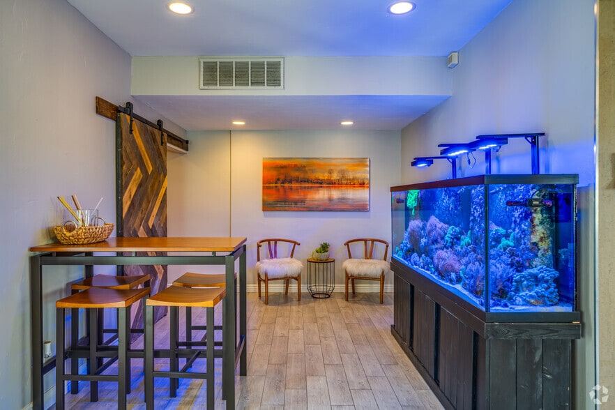 More Photos Of 8530 N 22nd Ave, Phoenix Apartments For Sale