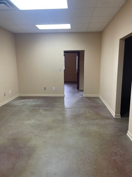 More Photos Of 4907-1 Shed Rd, Bossier City Manufacturing For Sale