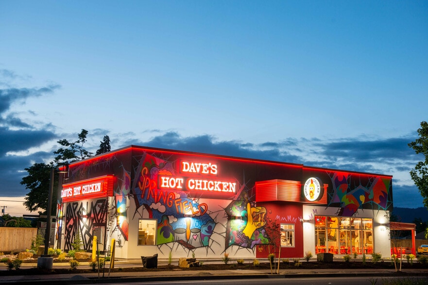 More Photos Of 1572 Mohawk Blvd, Springfield General Retail For Sale