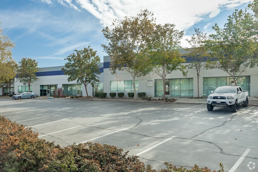 More Photos Of 840 Embarcadero Dr, West Sacramento Warehouse For Lease