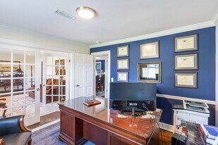 More Photos Of 1201 S Graycroft Ave, Madison Office For Lease