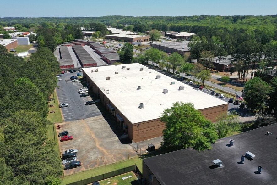 More Photos Of 2558 Mountain Industrial Blvd, Tucker Distribution For Sale