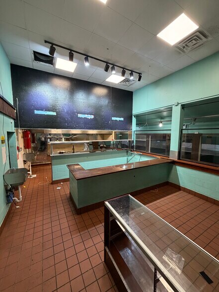More Photos Of 2226 Irving Blvd, Dallas Restaurant For Lease