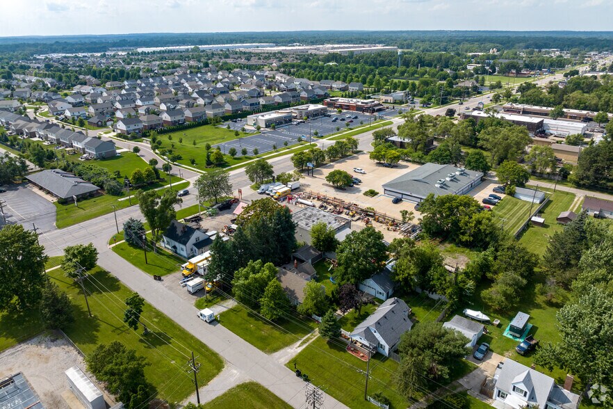 More Photos Of 49260 Van Dyke Ave, Shelby Township Warehouse For Sale