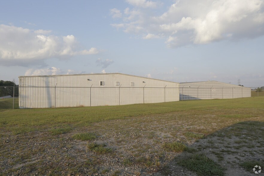More Photos Of 5301 Old Pearman Dairy Rd, Anderson Warehouse For Lease