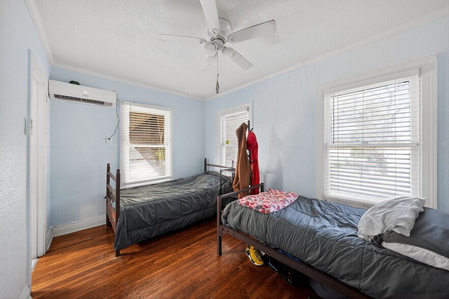 More Photos Of , Dallas Unknown For Sale