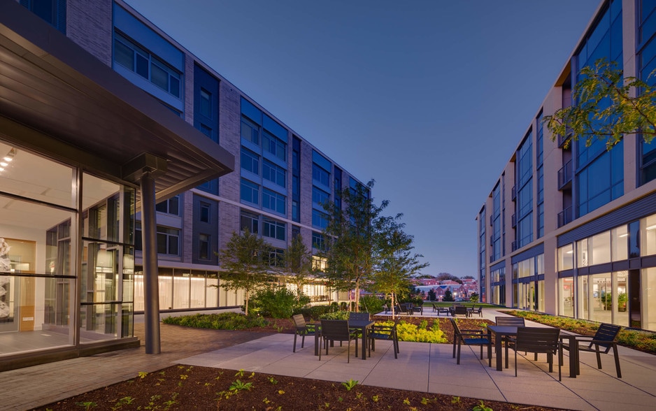 More Photos Of 5180 South Dakota Ave NE, Washington Unknown For Lease