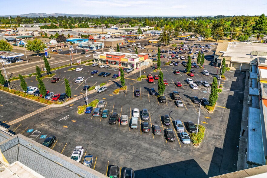 More Photos Of 3380 Lancaster Dr NE, Salem Unknown For Lease