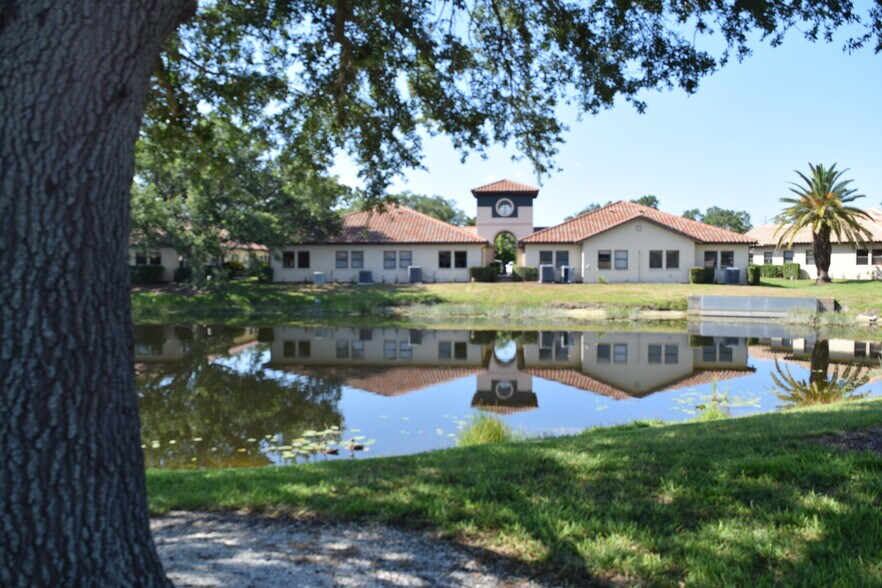 More Photos Of 421 Commercial Ct, Venice Loft Creative Space For Lease