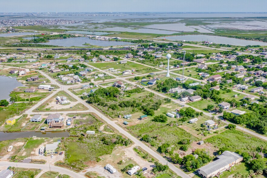 More Photos Of 0 Mallard St, Hitchcock Land For Sale